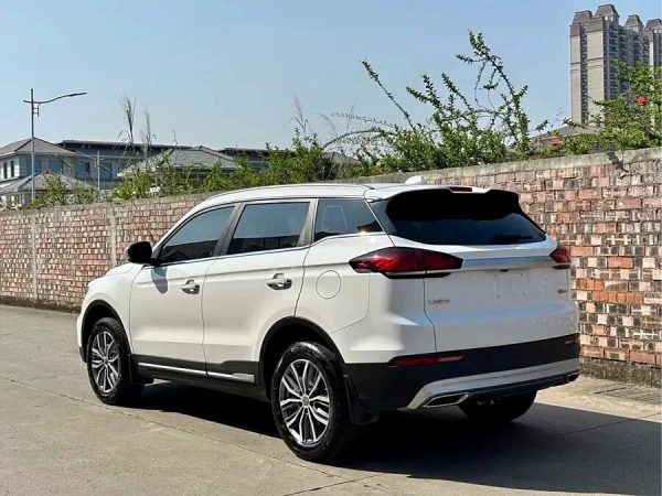 Geely Atlas Pro 1.8T DCT Smart PRO Август 2021 г., пробег 70 000 км (Б/у) Передний — изображение 4