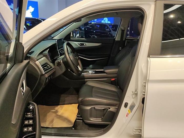 Changan CS75 2020 280T Manual Elite National VI, Август 2020 г., пробег 53800 км. (Б/у) Передний — изображение 4