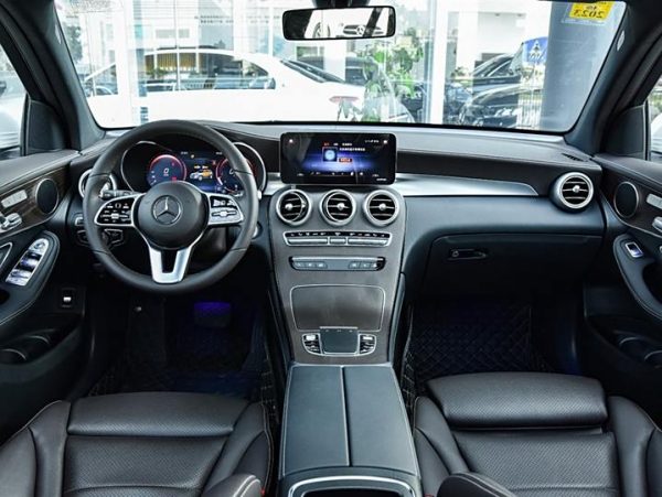 Mercedes-Benz GLC 2021 GLC 260 L 4MATIC Люкс, 2.0T 197 л.с. L4, пробег 38800 км (Б/у) Полный — изображение 6