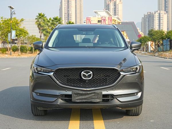 Mazda CX-5 2021 2.0L Automatic 2WD Premium Edition, Май 2021 г., пробег 67000 км. (Б/у) Передний — изображение 2