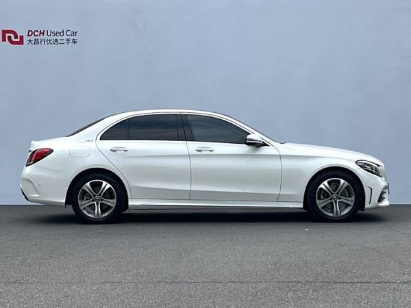 Mercedes-Benz C-Class 2021 C 260 L Sports Edition, Январь 2022 г., пробег 63000 км. (Б/у) Задний — изображение 2
