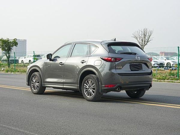 Mazda CX-5 2021 2.0L Automatic 2WD Premium Edition, Май 2021 г., пробег 67000 км. (Б/у) Передний — изображение 3