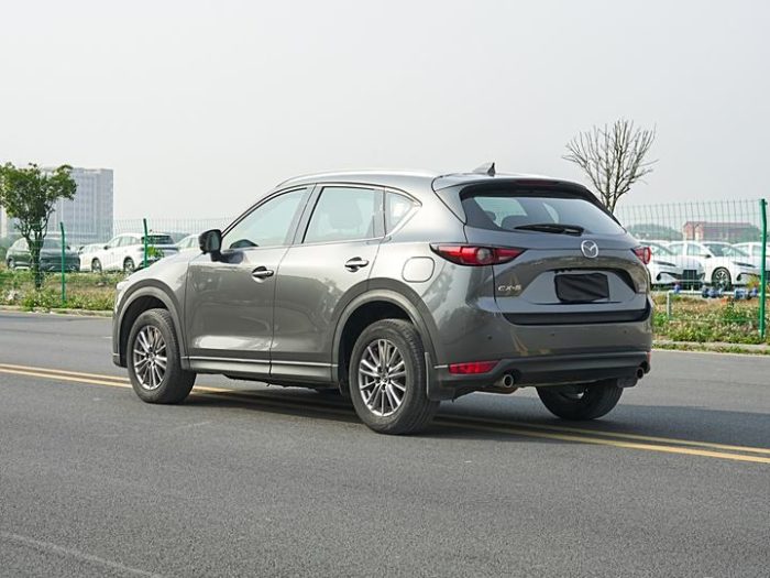 Mazda CX-5 2021 2.0L Automatic 2WD Premium Edition, Май 2021 г., пробег 67000 км. (Б/у) Передний — изображение 3