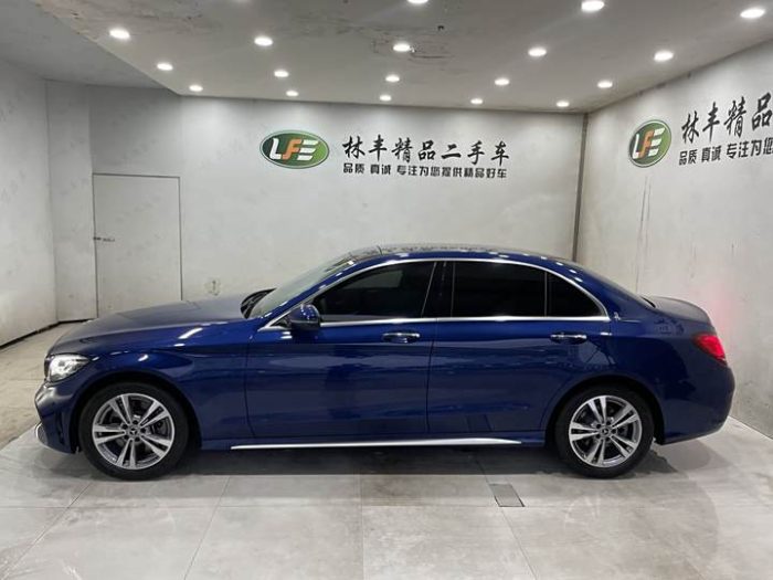 Mercedes-Benz C-Class 2021 C 200 L Fashion Sports Edition, Март 2021 г., пробег 25000 км. (Б/у) Задний — изображение 3