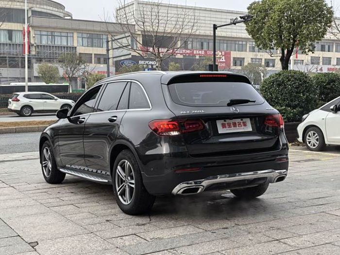 Mercedes-Benz GLC 2021 GLC 260 L 4MATIC Dynamic Edition, Март 2021 г., пробег 53000 км. (Б/у) Полный — изображение 3