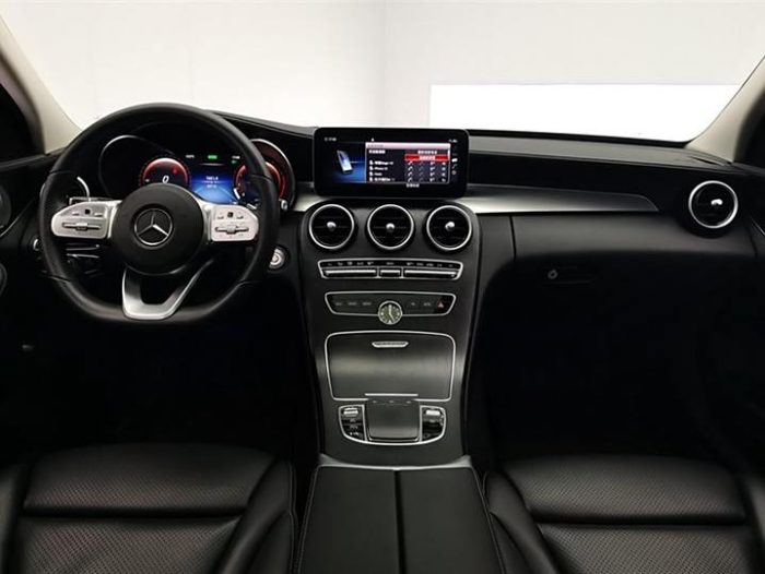 Mercedes-Benz C-Class 2021 C 260 L Sport Star Collection Edition, Октябрь 2020 г., пробег 39700 км. (Б/у) Задний — изображение 4
