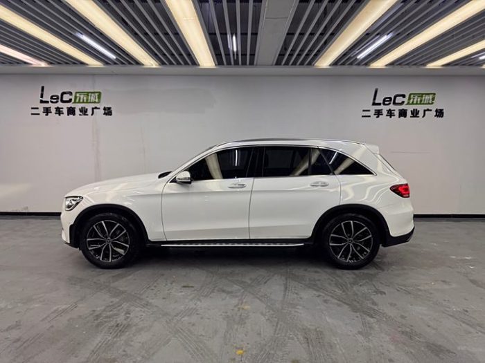 Mercedes-Benz GLC 2022 GLC 300 L 4MATIC Dynamic Edition, Март 2022 г., пробег 50000 км. (Б/у) Полный — изображение 4
