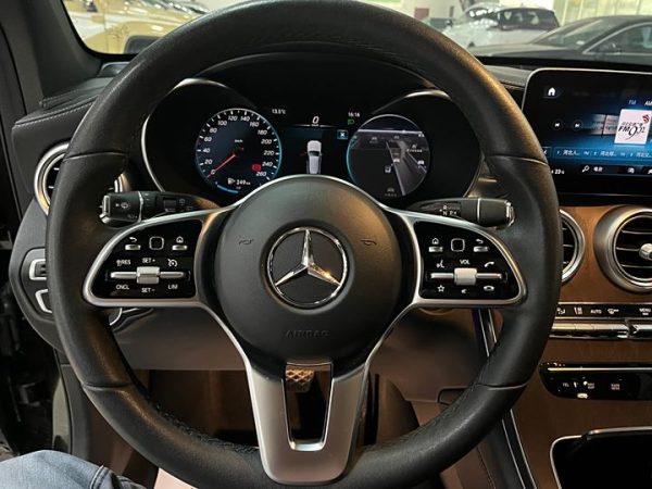 Mercedes-Benz GLC 2022 GLC 300 L 4MATIC Dynamic Edition, Февраль 2022 г., пробег 35000 км. (Б/у) Полный — изображение 4