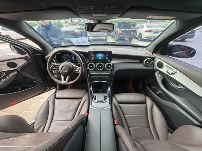 Mercedes-Benz GLC 2021 GLC 260 L 4MATIC Dynamic Edition, Март 2021 г., пробег 53000 км. (Б/у) Полный — изображение 4