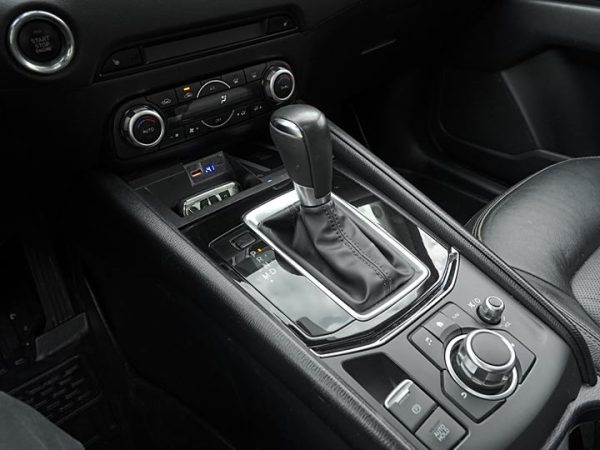 Mazda CX-5 2021 2.0L Automatic 2WD Premium Edition, Май 2021 г., пробег 67000 км. (Б/у) Передний — изображение 5