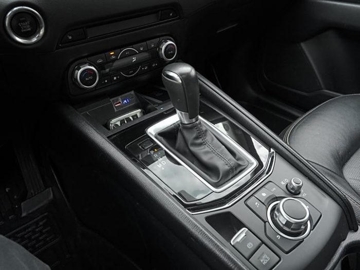 Mazda CX-5 2021 2.0L Automatic 2WD Premium Edition, Май 2021 г., пробег 67000 км. (Б/у) Передний — изображение 5