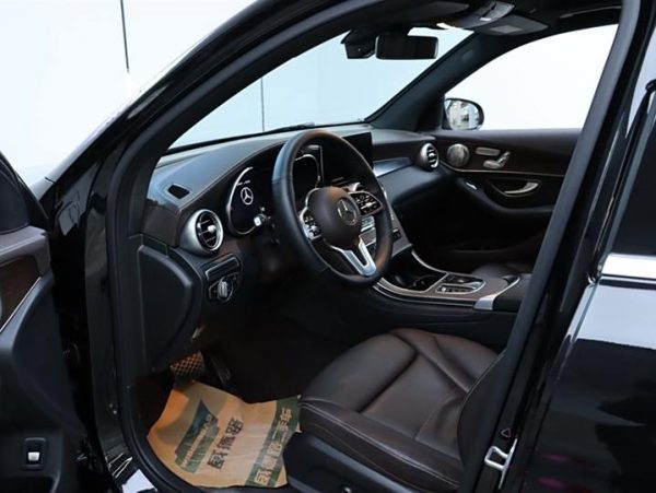 Mercedes-Benz GLC 2022 GLC 260 L 4MATIC Luxury Edition, Апрель 2022 г., пробег 44000 км. (Б/у) Полный — изображение 5