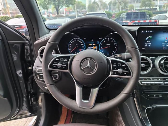 Mercedes-Benz GLC 2021 GLC 260 L 4MATIC Dynamic Edition, Март 2021 г., пробег 53000 км. (Б/у) Полный — изображение 7