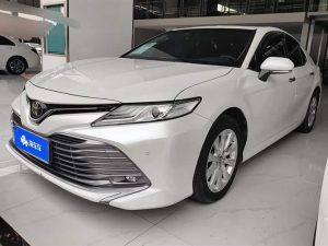 Camry 2021 2.0G Luxury Edition, Июнь 2021 г., пробег 31700 км. (Б/у) Передний