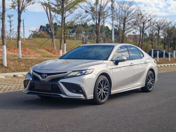 Camry 2022 2.0S Cavalier Edition, Июль 2022 г., пробег 50000 км. (Б/у) Передний