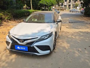 Camry 2021 2.5S Fengshang Edition, Январь 2022 г., пробег 31800 км. (Б/у) Передний