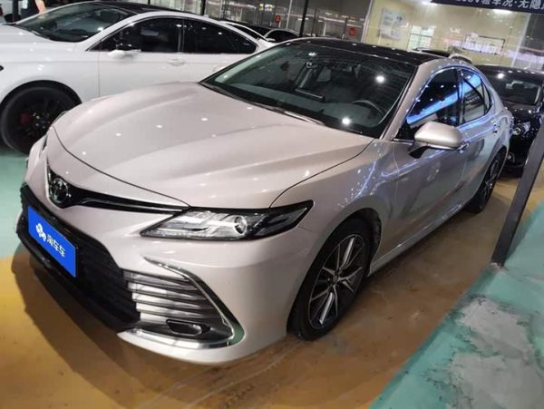 Camry 2021 2.5Q Flagship Edition, Январь 2022 г., пробег 53100 км. (Б/у) Передний