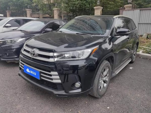 Highlander 2021 2.0T 2WD Elite Edition 7 Seaters, Август 2021 г., пробег 54200 км. (Б/у) Передний