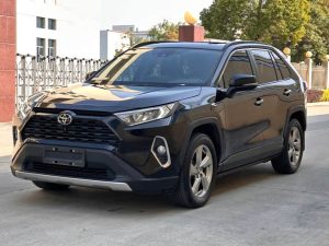 RAV4 Rongfang 2022 2.0L CVT 2WD Fashion Edition, Февраль 2023 г., пробег 29000 км. (Б/у) Передний