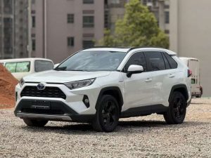 RAV4 Rongfang 2021 Dual Engine 2.5L E-CVT 4WD Elite PLUS Edition, Сентябрь 2021 г., пробег 45000 км. (Б/у) Передний