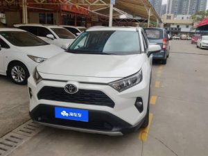 RAV4 Rongfang 2020 2.0L CVT 2WD Fashion PLUS Edition, Июнь 2020 г., пробег 76500 км. (Б/у) Передний