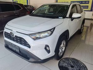 RAV4 Rongfang 2022 2.0L CVT 2WD Urban Edition, Апрель 2022 г., пробег 33000 км. (Б/у) Передний