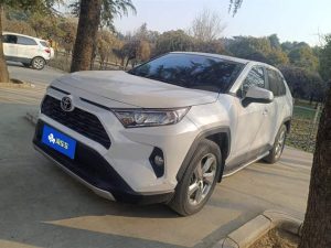 RAV4 Rongfang 2021 2.0L CVT 2WD Fashion Edition, Март 2022 г., пробег 32000 км. (Б/у) Передний
