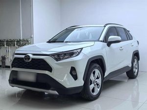 RAV4 Rongfang 2021 2.0L CVT 2WD Fashion Edition, Июнь 2021 г., пробег 49200 км. (Б/у) Передний