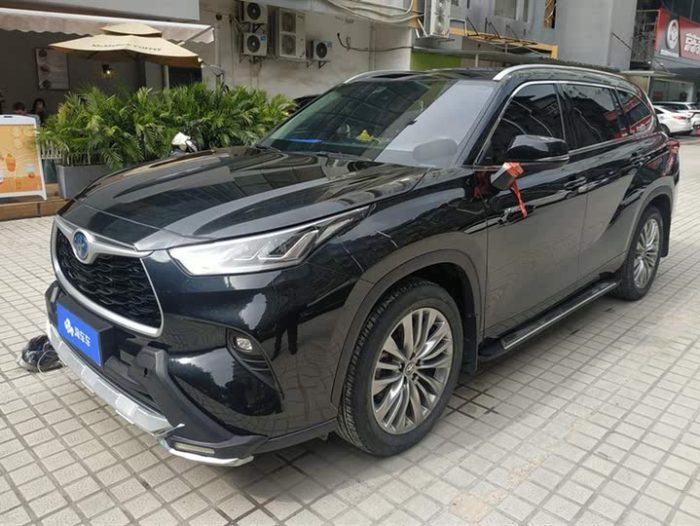 Highlander 2022 Dual Engine 2.5L 4WD Premium Edition 7 Seaters,Сентябрь 2021 г., пробег 45600 км. (Б/у) Полный