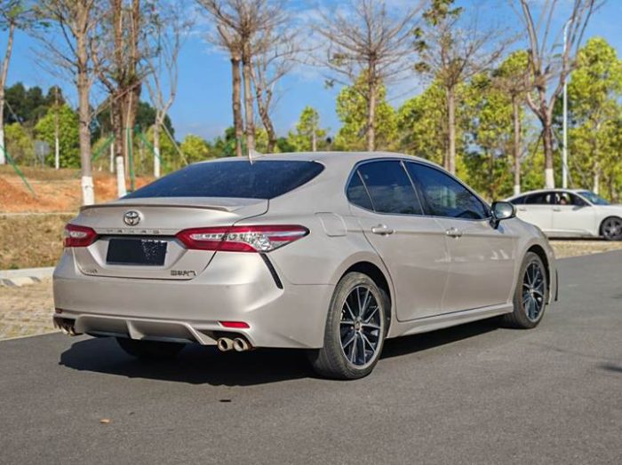 Camry 2022 2.0S Cavalier Edition, Июль 2022 г., пробег 50000 км. (Б/у) Передний — изображение 2