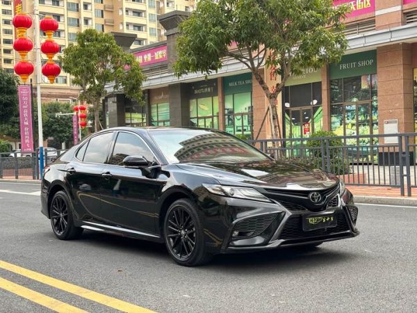 Camry 2022 2.5S Cavalier Edition, Август 2022 г., пробег 32000 км. (Б/у) Передний — изображение 2