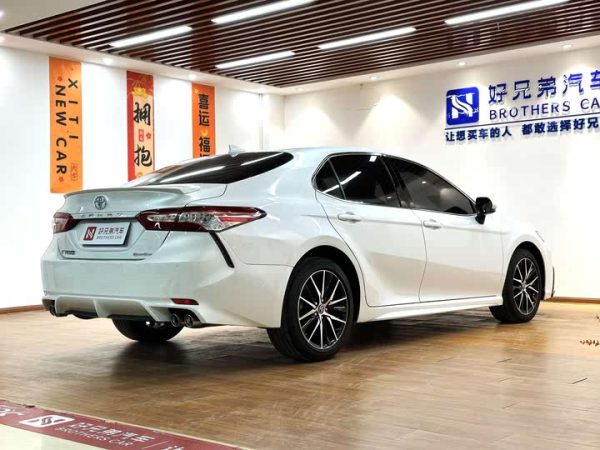 Camry 2021 2.0S Fengshang Edition, Май 2021 г., пробег 46600 км. (Б/у) Передний — изображение 2