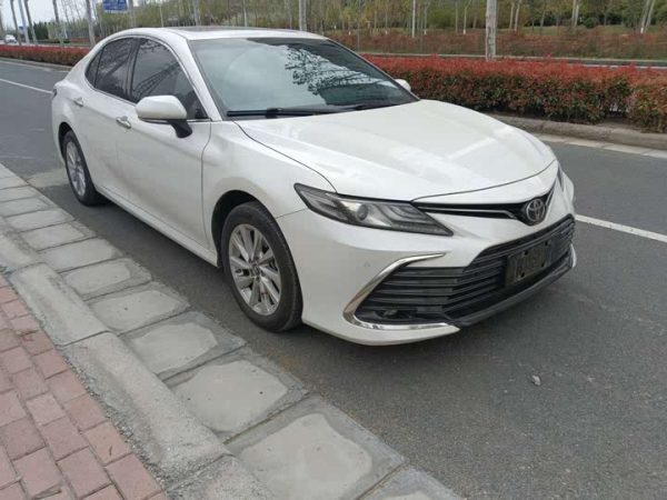 Camry 2023 2.0G Luxury Edition, Март 2023 г., пробег 49000 км. (Б/у) Передний — изображение 2