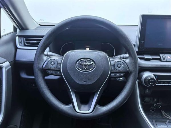RAV4 Rongfang 2021 2.0L CVT 2WD Fashion Edition, Июнь 2021 г., пробег 49200 км. (Б/у) Передний — изображение 2