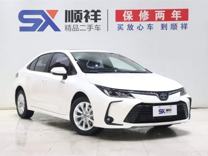 Corolla 2021 Hybrid 1.8L E-CVT Elite Edition, Январь 2022 г., пробег 44000 км. (Б/у) Передний — изображение 2