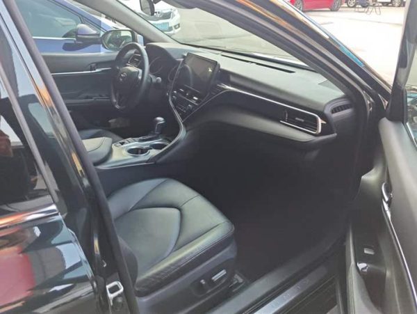 Camry 2021 2.0G Luxury Edition, Июнь 2022 г., пробег 72800 км. (Б/у) Передний — изображение 3
