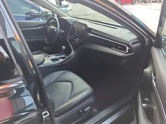 Camry 2021 2.0G Luxury Edition, Июнь 2022 г., пробег 72800 км. (Б/у) Передний — изображение 3