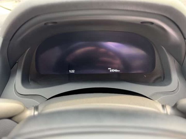 Camry 2023 2.5G Luxury Edition, Октябрь 2022 г., пробег 20000 км. (Б/у) Передний — изображение 3