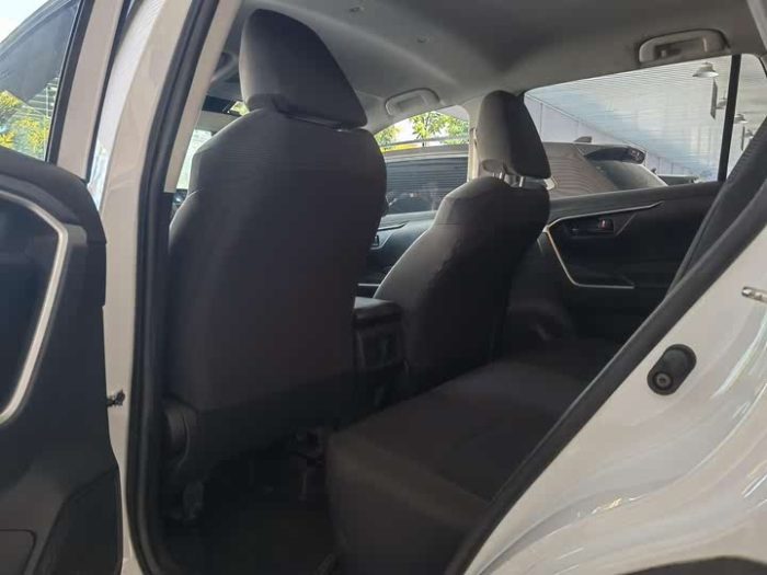 RAV4 Rongfang 2022 2.0L CVT 2WD Urban Edition, Апрель 2022 г., пробег 33000 км. (Б/у) Передний — изображение 3