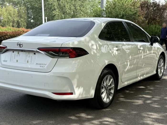 Corolla 2021 1.2T S-CVT Elite PLUS Edition, Ноябрь 2021 г., пробег 16000 км. (Б/у) Передний — изображение 3