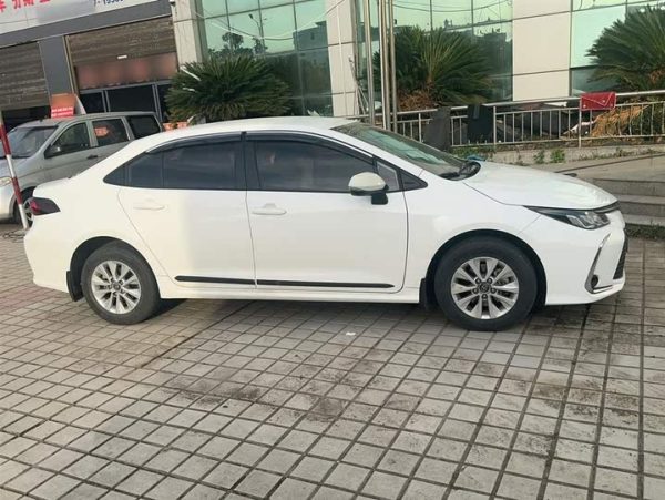 Corolla 2019 1.2T S-CVT GL Pioneer Edition, Апрель 2020 г., пробег 52600 км. (Б/у) Передний — изображение 3