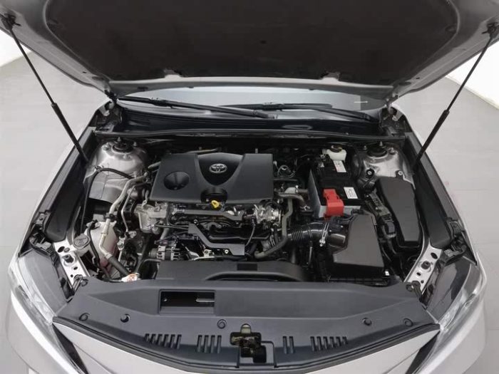 Camry 2021 2.0G Luxury Edition, Июнь 2021 г., пробег 65300 км. (Б/у) Передний — изображение 4