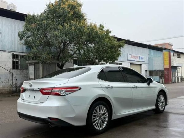 Camry 2021 2.0G Luxury Edition, Май 2021 г., пробег 90000 км. (Б/у) Передний — изображение 4