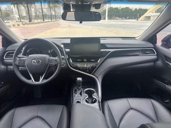 Camry 2021 2.0G Luxury Edition, Май 2021 г., пробег 47500 км. (Б/у) Передний — изображение 4