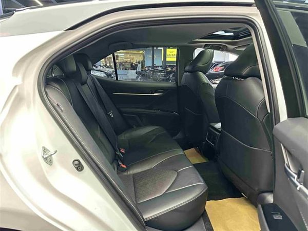 Camry 2022 2.5S Cavalier Edition, Сентябрь 2022 г., пробег 53000 км. (Б/у) Передний — изображение 4