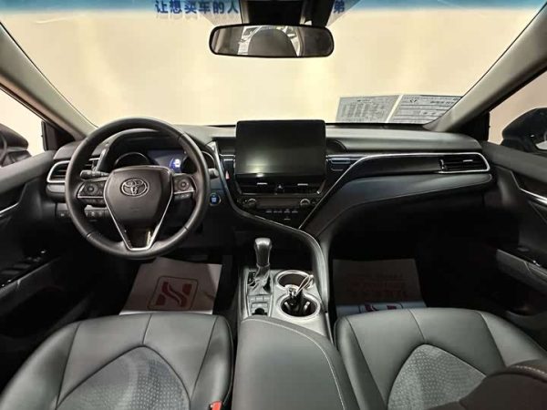 Camry 2021 2.0S Fengshang Edition, Май 2021 г., пробег 46600 км. (Б/у) Передний — изображение 4