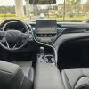 Camry 2023 2.0G Luxury Edition, Апрель 2023 г., пробег 17000 км. (Б/у) Передний — изображение 4
