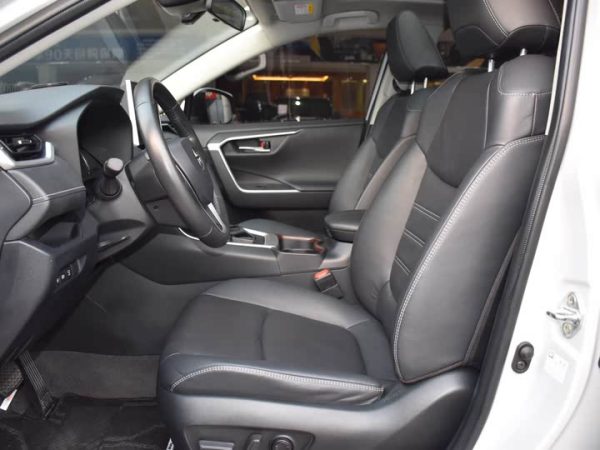 RAV4 Rongfang 2022 2.0L CVT 2WD Fashion Plus Edition, Октябрь 2022 г., пробег 42000 км. (Б/у) Передний — изображение 4