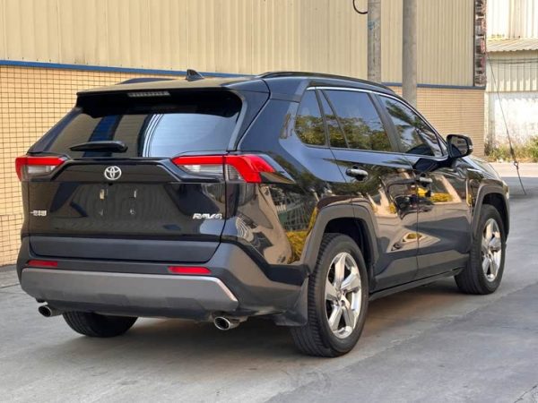 RAV4 Rongfang 2022 2.0L CVT 2WD Fashion Edition, Февраль 2023 г., пробег 29000 км. (Б/у) Передний — изображение 4
