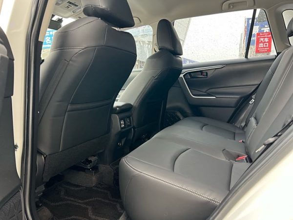 RAV4 Rongfang 2022 2.0L CVT 2WD Urban Edition, Сентябрь 2022 г., пробег 37000 км. (Б/у) Передний — изображение 4